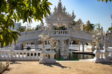 Tayland. Chiang Rai. Beyaz Tapınak