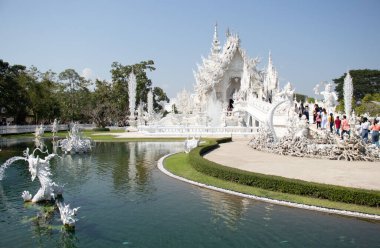 Tayland. Chiang Rai. Beyaz Tapınak