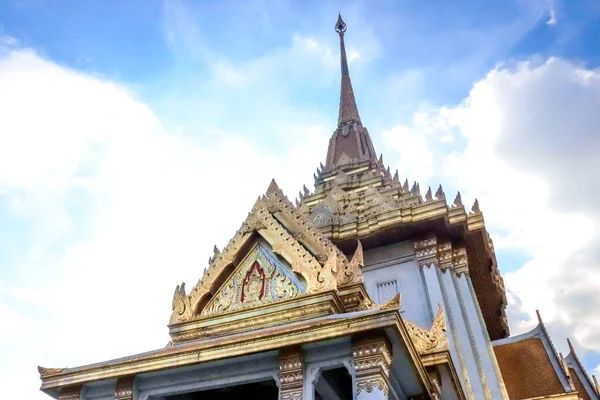 Buddyjska Architektura Świątyni Wat Traimit Tajlandia — Zdjęcie stockowe