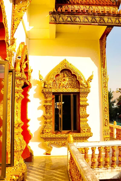 Βουδιστικός Ναός Στην Ταϊλάνδη — Φωτογραφία Αρχείου