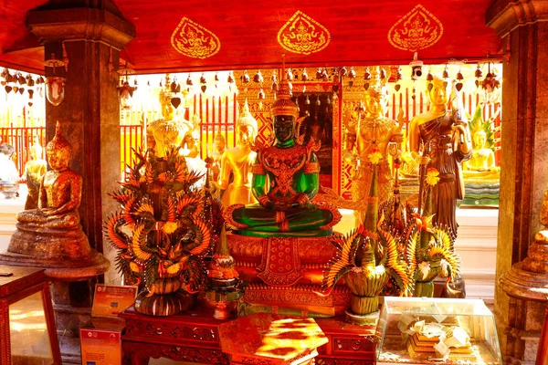 泰国的Wat Doi Suthep寺庙 — 图库照片