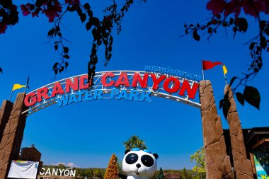 Tayland. Chiang Mai. Büyük Kanyon Su Parkı