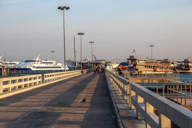 Tayland. Şehir Koh Larn.