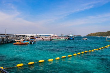 Tayland. Şehir Koh Larn.