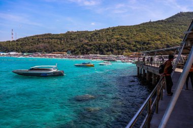 Tayland. Şehir Koh Larn.