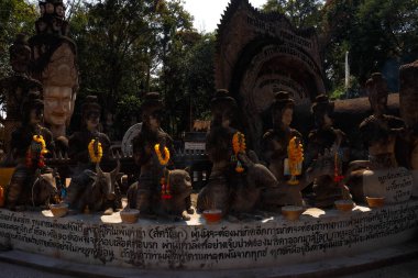 Budizm, Tayland, Güney Doğu Asya 'nın heykel, mimari ve sembolleri