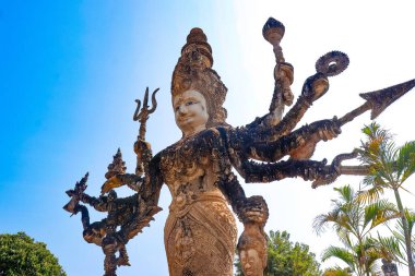 Bir tapınaktan heykel. Doi samui thailand..