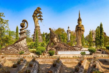 Bu Doi Kham, Tayland 'daki Zümrüt Buddha tapınağı.
