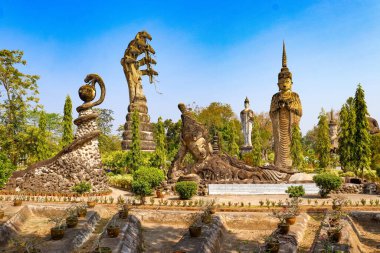 Bu Doi Kham, Tayland 'daki Zümrüt Buddha tapınağı.