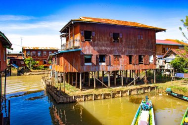 Myanmar 'da göl manzarası