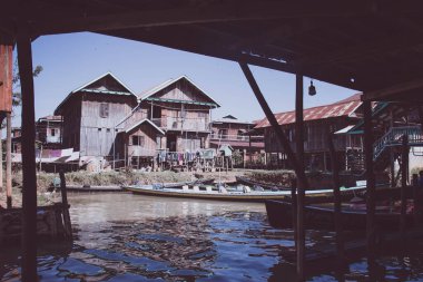 Myanmar 'da göl manzarası