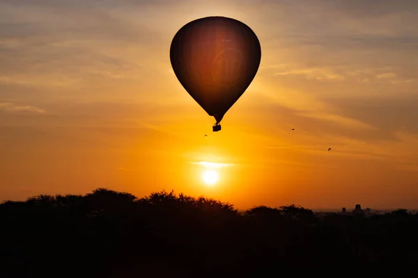 Bagan Gün Doğumu Balonları Bay Myanmr — Stok fotoğraf