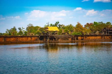 Tayland 'daki antik köprü. 