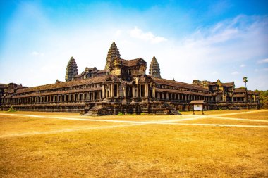 Kamboçya 'daki Angkor Wat tapınağının Asya tarzı mimarisi 