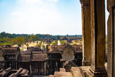 Angkor Wat Tapınağı, Kamboçya 'daki uzak mimari manzarası