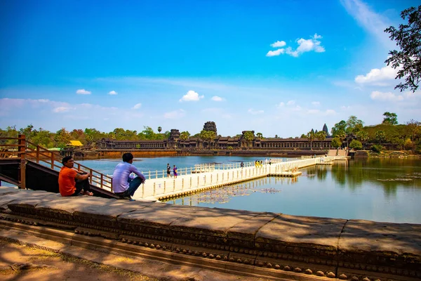 Tourists Wat Mahathat City Angkor Cambodia — Stock Photo, Image