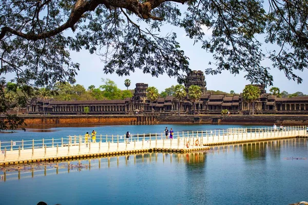 Turistas Wat Mahathat Cidade Angkor Cambodia — Fotografia de Stock
