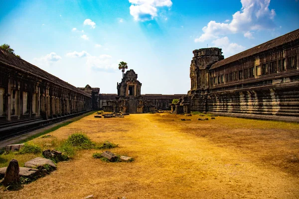 Distant View Architecture Angkor Wat Temple Cambodia — Stock Photo, Image