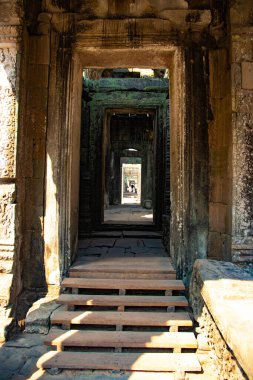 Angkor Wat tapınağının kalıntıları, Kamboçya 