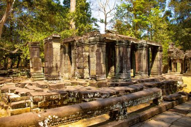Kamboçya 'daki Angkor Wat tapınağının kalıntıları.
