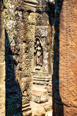 Kamboçya 'daki Angkor Wat tapınağının kalıntıları.