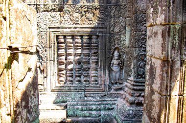 Kamboçya 'daki Angkor Wat tapınağının kalıntıları.