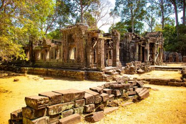 Kamboçya 'daki Angkor Wat tapınağının kalıntıları.