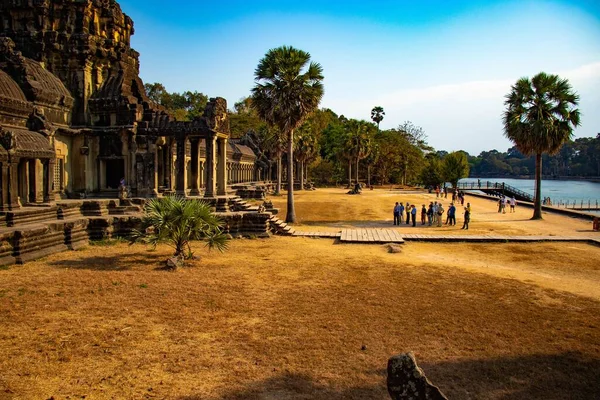 Turistas Caminhando Templo Angkor Wat Camboja — Fotografia de Stock