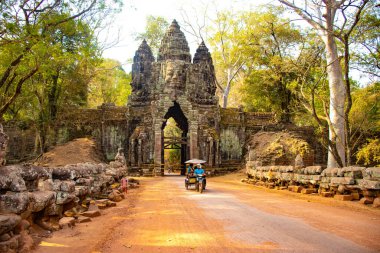 Kamboçya 'daki Angkor Thom Tapınağı 