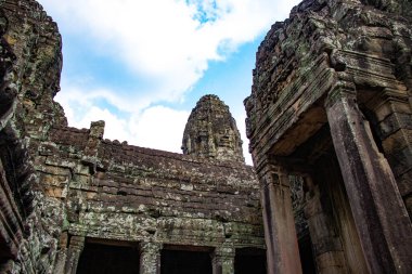 Bayon Tapınağı 'ndaki taş süslemeler ve anıtlar, Kamboçya 