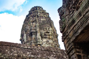 Bayon Tapınağı 'ndaki taş süslemeler ve anıtlar, Kamboçya 