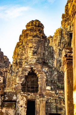 Bayon Tapınağı, Kamboçya 'daki dekorasyon ve anıtlar 
