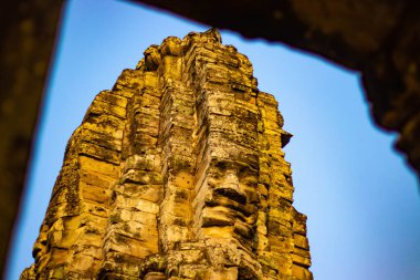 Bayon Tapınağı, Kamboçya 'daki dekorasyon ve anıtlar 