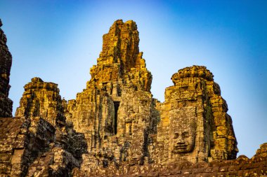 Bayon Tapınağı, Kamboçya 'daki dekorasyon ve anıtlar 