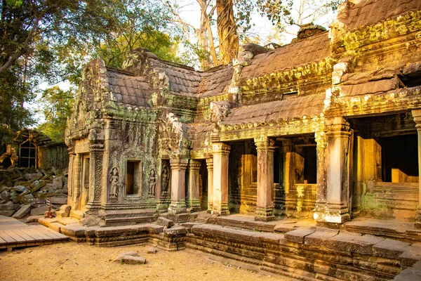 Starověké Ruiny Chrámu Phrom Kambodža — Stock fotografie