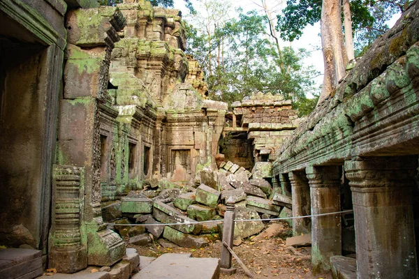 Phrom Tapınağının Antik Kalıntıları Kamboçya — Stok fotoğraf