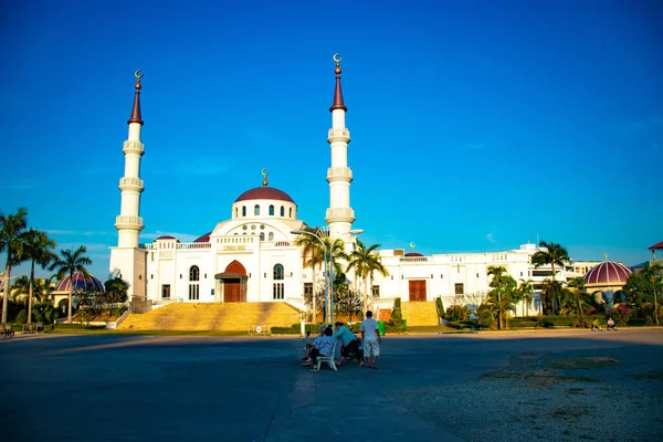 Архитектура Мечети Аль Серкал Пномпень Камбоджа — стоковое фото