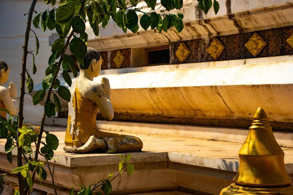 Statue Buddhistischen Tempel Kambodscha — Stockfoto