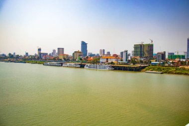 Kamboçya. Phnom Penh. Riverside Mekong İskelesi