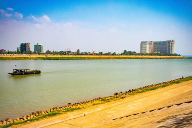 Kamboçya. Phnom Penh. Riverside Mekong İskelesi