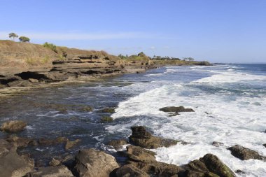 Endonezya 'daki tapınaktan okyanus manzarası