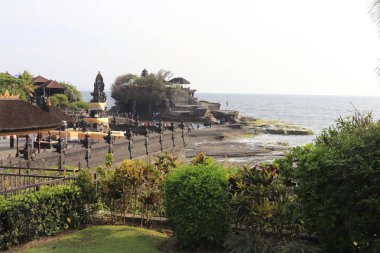 Endonezya 'da gündüz Tanah Lot Tapınağı 