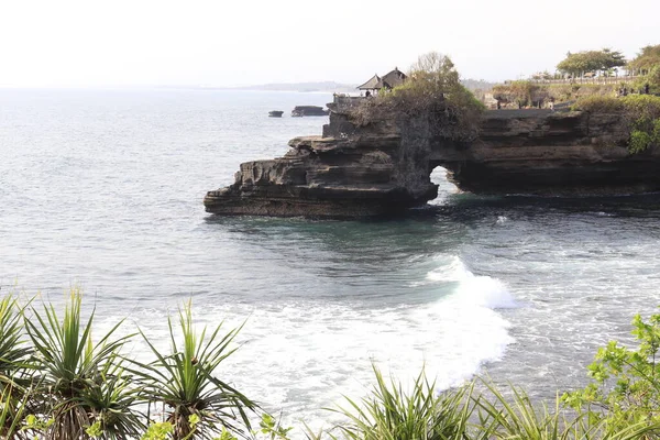 印度尼西亚庙宇中的海洋景致 — 图库照片