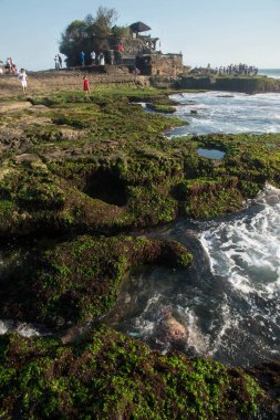 Endonezya 'daki tapınaktan okyanus manzarası