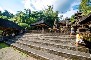 Ubud 'daki Endonezya antik tapınağı 