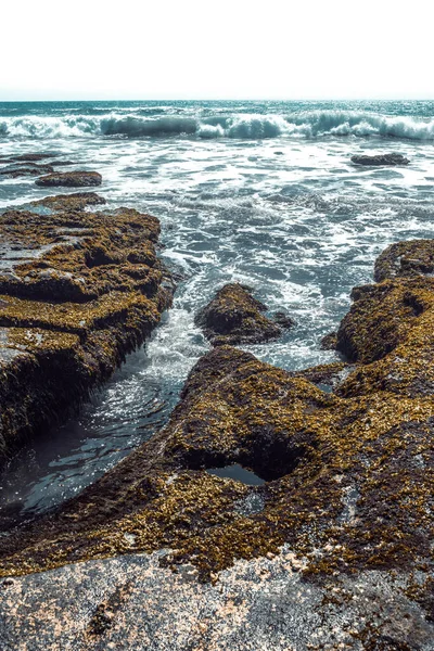 Prachtig Uitzicht Oceaan Vanuit Indonesische Tempel — Stockfoto