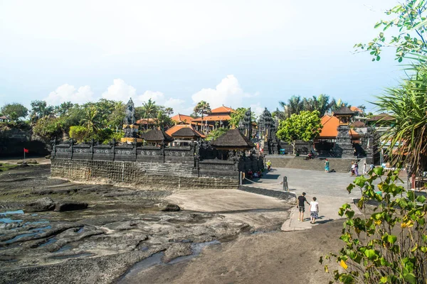 ウブドのインドネシア寺院タナロット — ストック写真