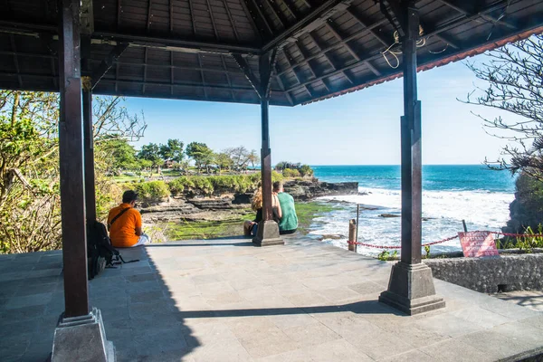 Gyönyörű Kilátás Óceánra Indonéz Templomból — Stock Fotó