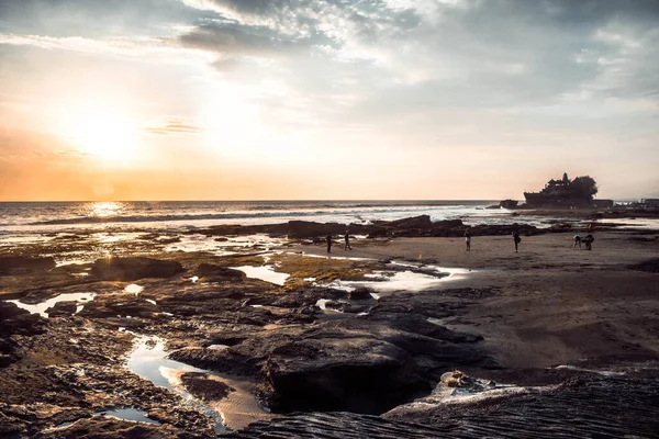 Prachtig Uitzicht Oceaan Vanuit Indonesische Tempel — Stockfoto