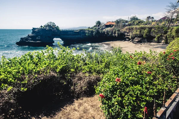 Malowniczy Obraz Oceanu Świątyni Tanah Lot Indonezji — Zdjęcie stockowe